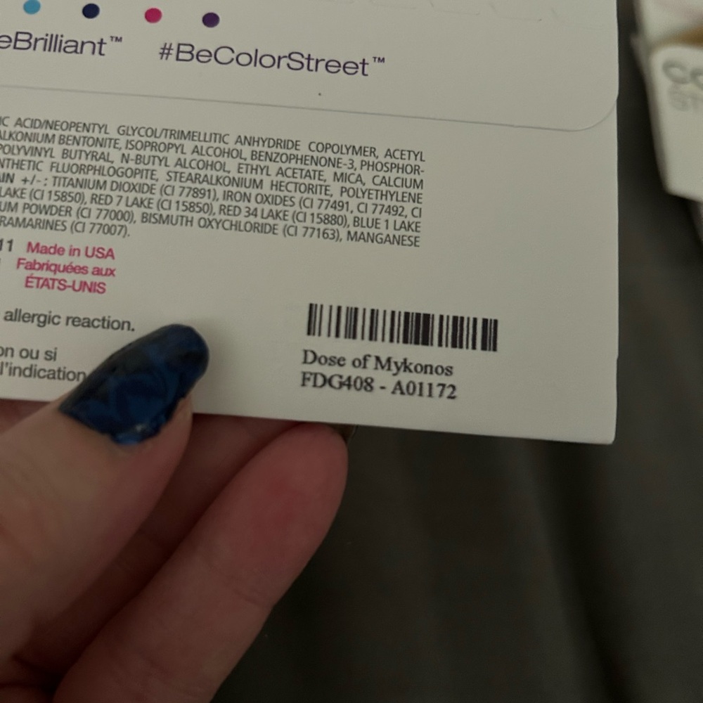 Color Street Gradient Blue and White Nail Strips - Picture 3 of 4